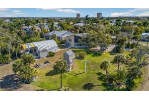 13290 Electron Dr, Fort Myers