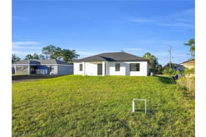 920 Larkwood Avenue, Lehigh Acres, FL 33974 - MLS#226006229