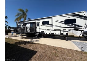 20090 Ponce De Leon Drive, Estero, FL 33928 - MLS#226006234