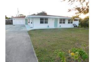 74 7th St, Bonita Springs