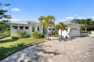 27000 Flamingo Drive, Bonita Springs, FL 34135 - MLS#226006269