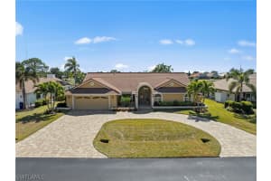 9929 Ortega Ln, Bonita Springs