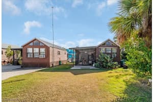 825 Copeland 21, Everglades City, FL 34139 - MLS#226006335