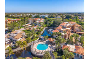 6820 Pelican Bay Blvd 132, Naples