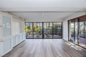 121 Bears Paw Trail, Naples, FL 34105 - MLS#226006365