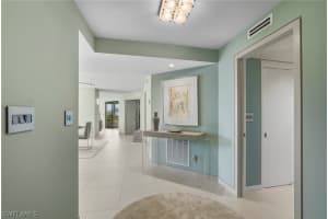 5555 Heron Point Drive, Naples, FL 34108 - MLS#226006371