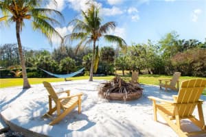 2240 16th Ave Sw, Naples