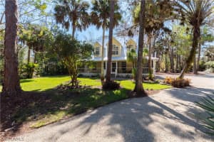 2240 16th Avenue, Naples, FL 34117 - MLS#226006373