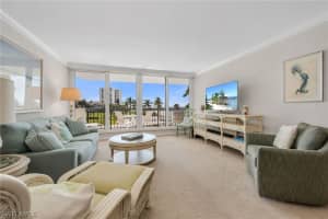 4001 Gulf Shore Boulevard, Naples, FL 34103 - MLS#226006374