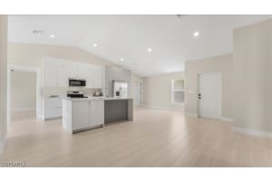 2702 46th Street, Lehigh Acres, FL 33976 - MLS#226006447