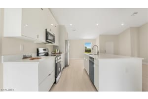 2702 46th Street, Lehigh Acres, FL 33976 - MLS#226006447