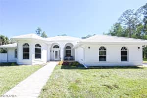 1520 Oakes Boulevard, Naples, FL 34119 - MLS#226006448