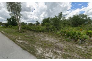 2617 67th Street, Lehigh Acres, FL 33971 - MLS#226006456