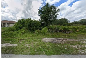 2615 67th Street, Lehigh Acres, FL 33971 - MLS#226006459