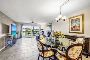 9580 Victoria Lane, Naples, FL 34109 - MLS#226006498