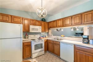 2048 Pine Isle Lane, Naples, FL 34112 - MLS#226006503