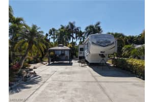 10030 Willowood Dr, Fort Myers, FL 33905 - MLS#226006516