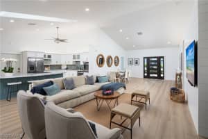 339 4th Avenue, Naples, FL 34102 - MLS#226006528