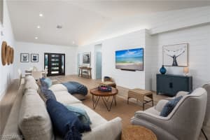 339 4th Avenue, Naples, FL 34102 - MLS#226006528