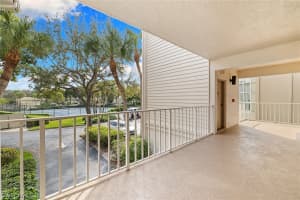 4140 Bayhead Drive, Bonita Springs, FL 34134 - MLS#226006555