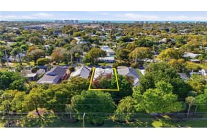 1050 13th Street, Naples, FL 34102 - MLS#226006630