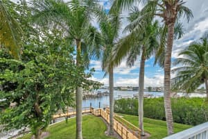 400 Flagship Drive, Naples, FL 34108 - MLS#226006633