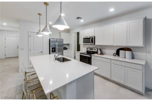 1694 Lake Jessup Circle, Cape Coral, FL 33909 - MLS#226006653