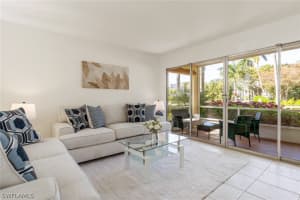 900 8th Ave S 102, Naples