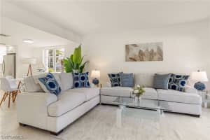 900 8th Avenue, Naples, FL 34102 - MLS#226006657