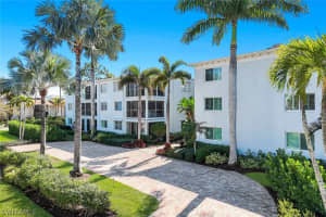 280 2nd Avenue, Naples, FL 34102 - MLS#226006699