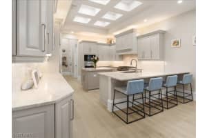 2822 Capistrano Way, Naples, FL 34105 - MLS#226006756