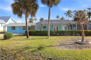 1159 Holiday Lane, Naples, FL 34104 - MLS#226006776