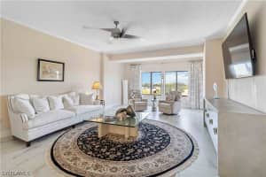 900 Arbor Lake Dr 9-505, Naples