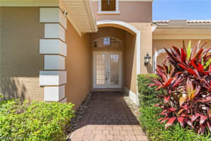 6753 Bent Grass Drive, Naples, FL 34113 - MLS#226006785
