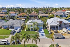 468 Capri Court, Marco Island, FL 34145 - MLS#226006829