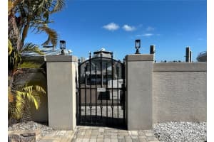 900 Broad Avenue, Naples, FL 34102 Sold 04/21/26