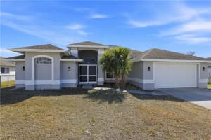 410 7th Street, Cape Coral, FL 33990 - MLS#226006867