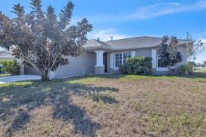 1808 Tropicana Parkway, Cape Coral, FL 33993 - MLS#226006883