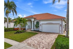 829 Wintergreen Court, Marco Island, FL 34145 - MLS#226006921