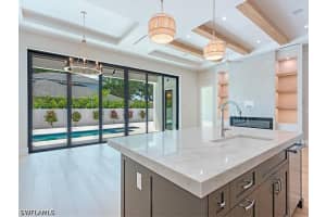 1102 9th Avenue, Naples, FL 34102 - MLS#226006934