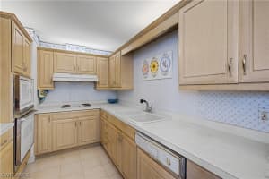 6000 Royal Marco Way, Marco Island, FL 34145 - MLS#226006956