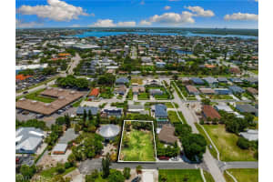 410 Quail Drive, Marco Island, FL 34145 - MLS#226006966