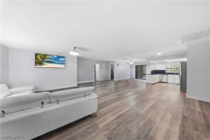 6051 Lancewood Way, Naples, FL 34116 - MLS#226006984