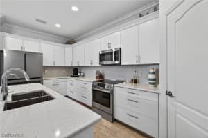 10464 Yorkstone Drive, Bonita Springs, FL 34135 - MLS#226007000