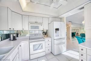 1790 Pine Glade Circle, Fort Myers, FL 33907 - MLS#226007015