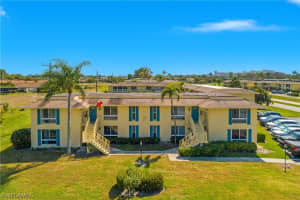 100 Glades Blvd 4, Naples