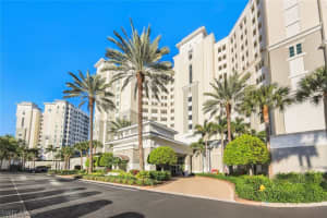 325 Dunes Boulevard, Naples, FL 34110 - MLS#226007048