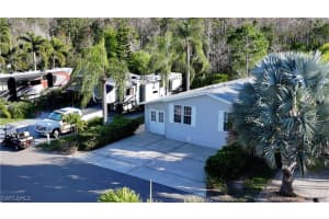 5935 Brightwood Drive, Fort Myers, FL 33905 - MLS#226007051