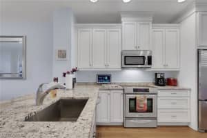 8241 Parkstone Place, Naples, FL 34120 - MLS#226007056