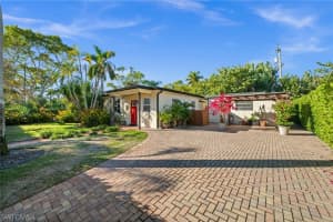 715 10TH Street, Naples, FL 34102 - MLS#226007083